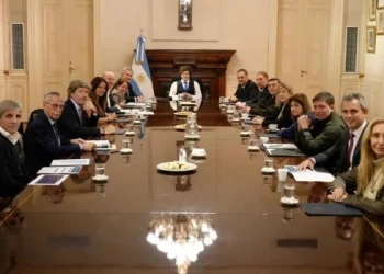 Milei encabezó una nueva reunión de Gabinete tras semanas complejas para el gobierno