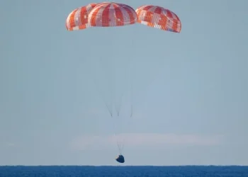 Ameriza en el Pacífico la cápsula tripulada de Artemis II tras completar su histórica misión a la Luna