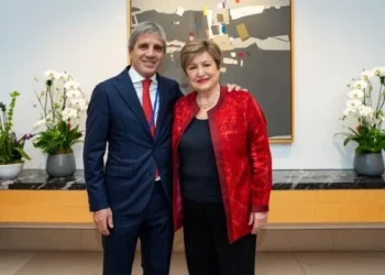 El gobierno llegó a un acuerdo con el FMI para activar un desembolso por 1.000 millones de dólares