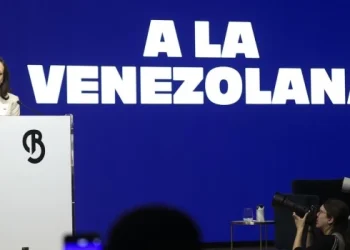 María Corina Machado rompe con Pedro Sánchez y elogia a Trump