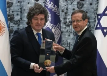Israel condecoró a Milei con la medalla de honor presidencial por su «claridad moral»
