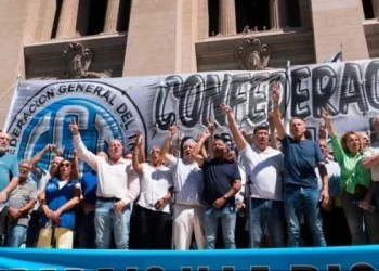 La Cámara del Trabajo revoca la cautelar y restablece 82 artículos de la reforma laboral