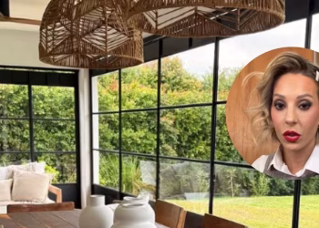 Así es la descomunal casa de Noelia Marzol: estética moderna, estantes flotantes y lámparas colgantes de fibras naturales