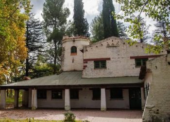 El ex Patronato vuelve a latir en la oscuridad: un recorrido entre sombras, silencios y secretos en Villa 25 de Mayo