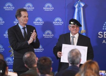 El veterano de Malvinas Juan Antonio Barroso contó en Fm Vos qué sintió en el frente de combate y al ser distinguido en el Senado por su actuación