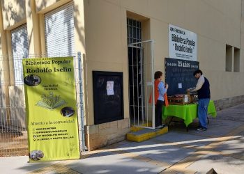 La biblioteca Rodolfo Iselín lanza una venta de libros a voluntad y refuerza su agenda de talleres