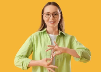 Si querés aprender lengua de señas, la UNCuyo abrió inscripciones para un taller