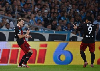 River le ganó a Racing en Avellaneda y logró su quinto triunfo consecutivo