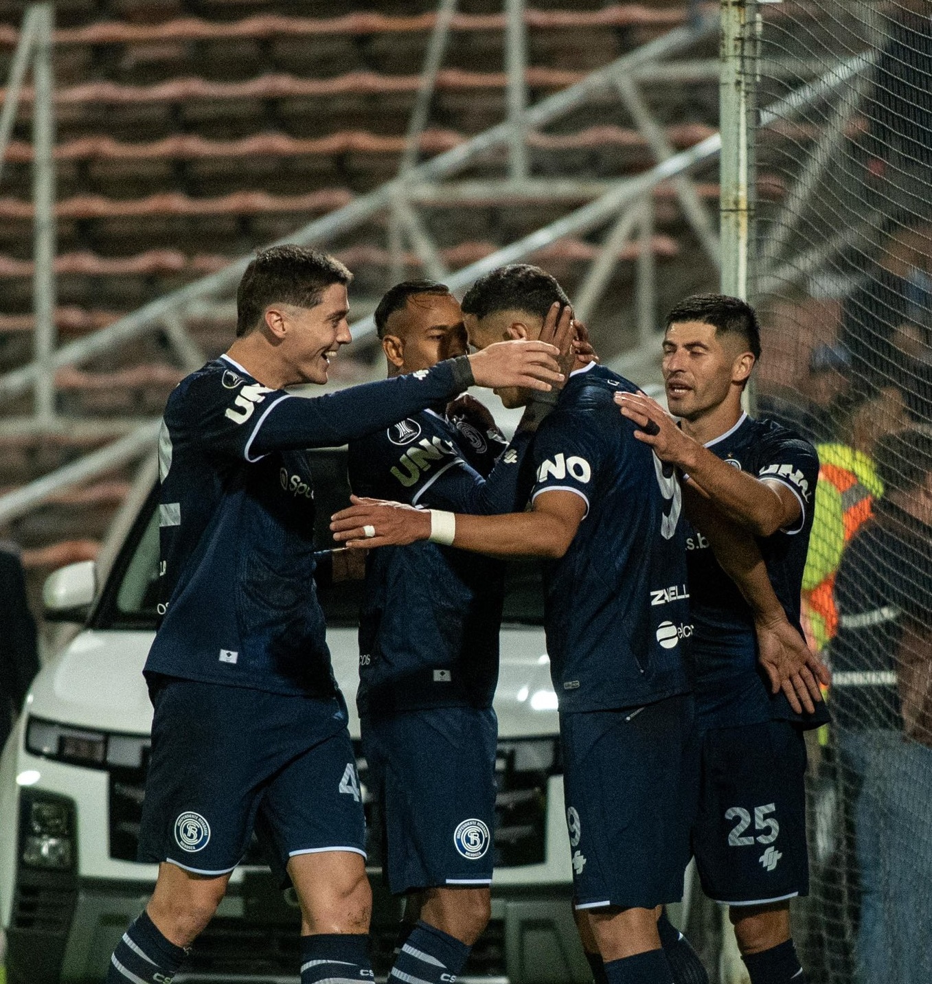 La “Lepra” goleó otra vez y lidera su grupo en la Copa Libertadores