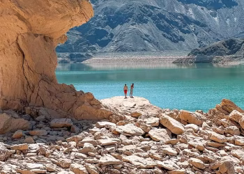 No es Patagonia ni Mendoza: el pueblo de la provincia menos pensada que deslumbra con un dique de aguas turquesas