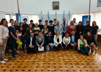 “Marivá” despide su ciclo de verano con una propuesta de canto compartido y raíz latinoamericana  