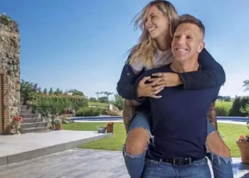 Así es la descomunal casa de Alejandro Fantino en Nordelta: estilo europeo, gimnasio propio y techos altos