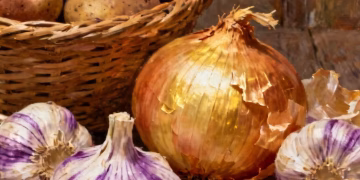 Consejos prácticos: El truco de los cocineros para que las papas, cebollas y ajos duren más en la cocina