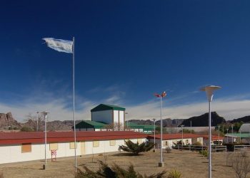 La Comisión Nacional de Energía Atómica debe más de $54 millones  de luz en Sierra Pintada