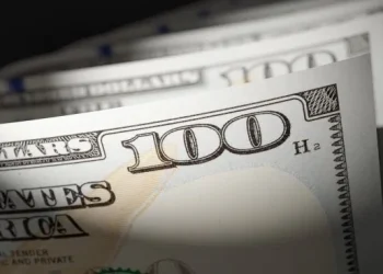 El dólar mayorista anotó su mayor avance diario en casi dos meses y superó los $1.400