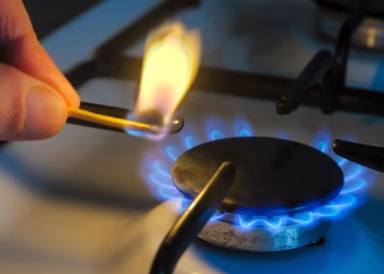 El gobierno podrá aumentar el recargo que subsidia el gas en las zonas frías: el impacto en las tarifas