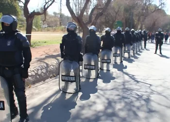 Casi 300 policías participarán del operativo de seguridad en el clásico entre Independiente y Gimnasia