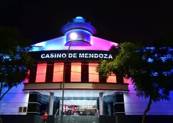 ¿Casinos en crisis? La advertencia de Cornejo y los números de la “timba” en Mendoza