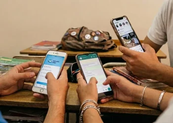 Así es el protocolo que restringe el uso de los celulares en los colegios católicos de Mendoza