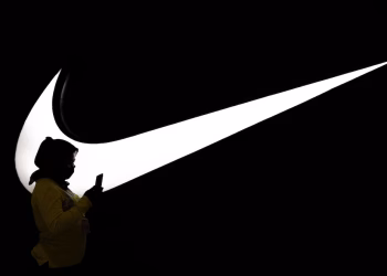 Nike en crisis: ganancias caen 35% y se desploma
