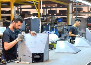 El 50% de las pymes del país evalúa recortar personal: el impacto de la crisis en Mendoza