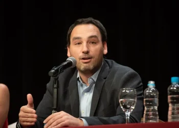 Rodolfo Montero defendió el cierre de la maternidad en el hospital Saporiti: “Es una decisión sanitaria”