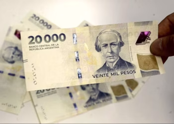 El calvario de una joven que recibe amenazas de muerte luego de que una amiga le robara el DNI para sacar un crédito: sospechan de una presunta red de estafas