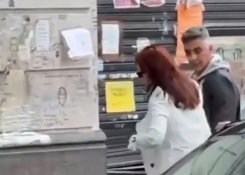 Se armó un revuelo en las redes por un video que muestra a Cristina Kirchner en la calle y sin custodia policial