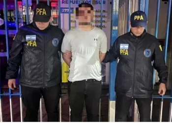 Arrestan  a un ruso acusado de operar una red global de ‘fake news’