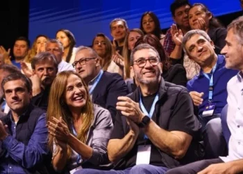 Olmos, Tolosa Paz y Michel lanzaron un nuevo espacio peronista que apuesta por una alternativa de centro y federa