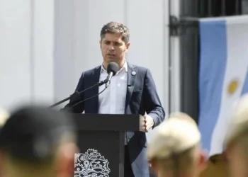 Kicillof: “Milei no cuida el empleo, cuida un solo empleo, el de Adorni»