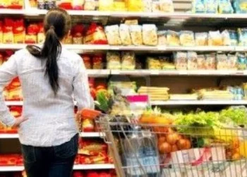 La confianza del consumidor cortó la racha negativa y subió en mayo