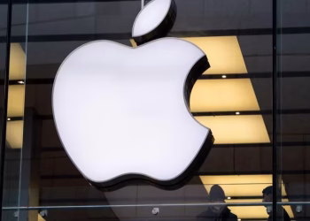 Apple busca lanzar un nuevo teléfono con modelo de Inteligencia Artificial
