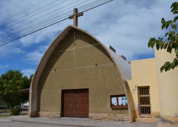 Buscan reparar el techo de la parroquia de Real del Padre tras los daños provocados por el granizo