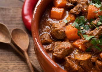 El guiso definitivo del invierno: es mega nutritivo, no lleva arroz ni fideos y tiene poquísimas calorías