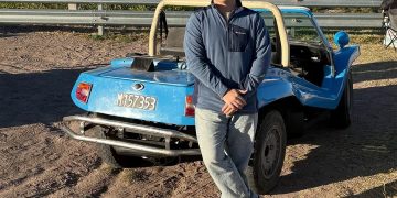 Es de San Rafael y competirá en un rally de más de 2.000 kilómetros en un Buggy de 1975