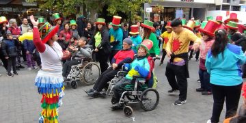 “Pateando Etiquetas”: el carnaval inclusivo llenó de música, arte y conciencia el centro sanrafaelino