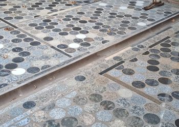 Iba a buscar “retazos” a una marmolería de San Rafael y sorprendió con una increíble obra artesanal