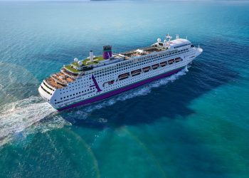 El crucero ‘Ambition’ en cuarentena: confinan a 1.700 personas en Francia tras la muerte de un pasajero