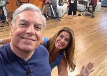 Quién es la periodista con la que Carlos Monti estaría empezando una relación: “Nos estamos conociendo”