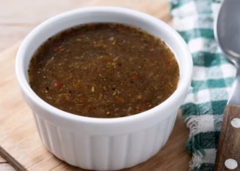 Chimichurri mendocino: la receta fácil y rápida para llevar al asado