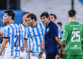 Gustavo Costas dejó de ser el DT de Racing