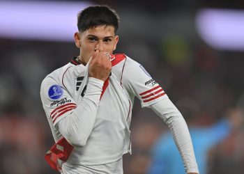 River empató sobre la hora con Bragantino en el Monumental