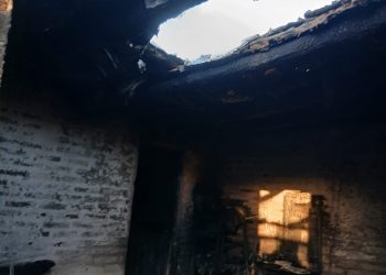 Daños totales por un incendio en una vivienda de abuelos