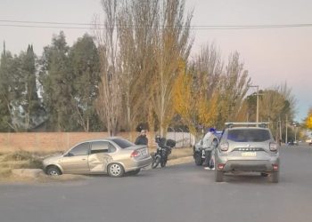 Una mujer mayor resultó lesionada tras violento siniestro vial en la avenida Urquiza
