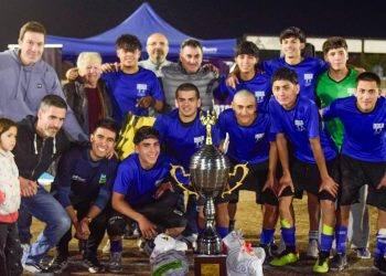 Los  chicos de la Escuela Iaccarini son los campeones del Torneo de Fútbol Jonatan Pérez