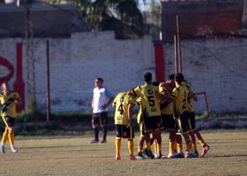 Constitución volvió a ganar y también es líder de la Primera “B”
