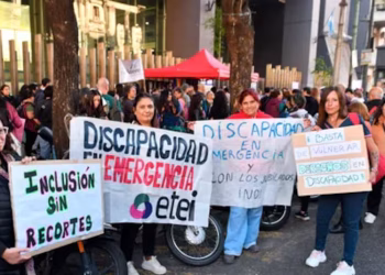 Revés para el gobierno: la Justicia ordenó a PAMI y al Ministerio de Salud normalizar los pagos a prestadores de discapacidad de manera urgente