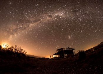 La Biblioteca Francisco Peñasco invita a una noche de observación astronómica y café literario
