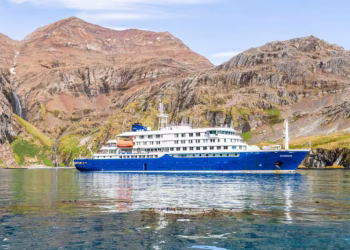 Más problemas para el crucero que salió de Ushuaia y tuvo un brote de hantavirus: no dejan desembarcar a los pasajeros